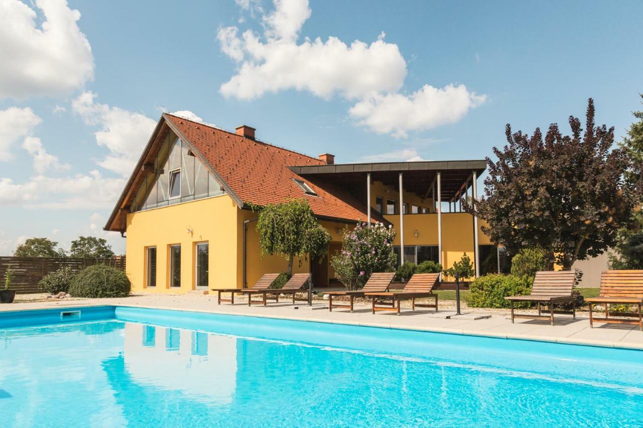 Vila Izabela Križevci pri Ljutomeru Exterior foto